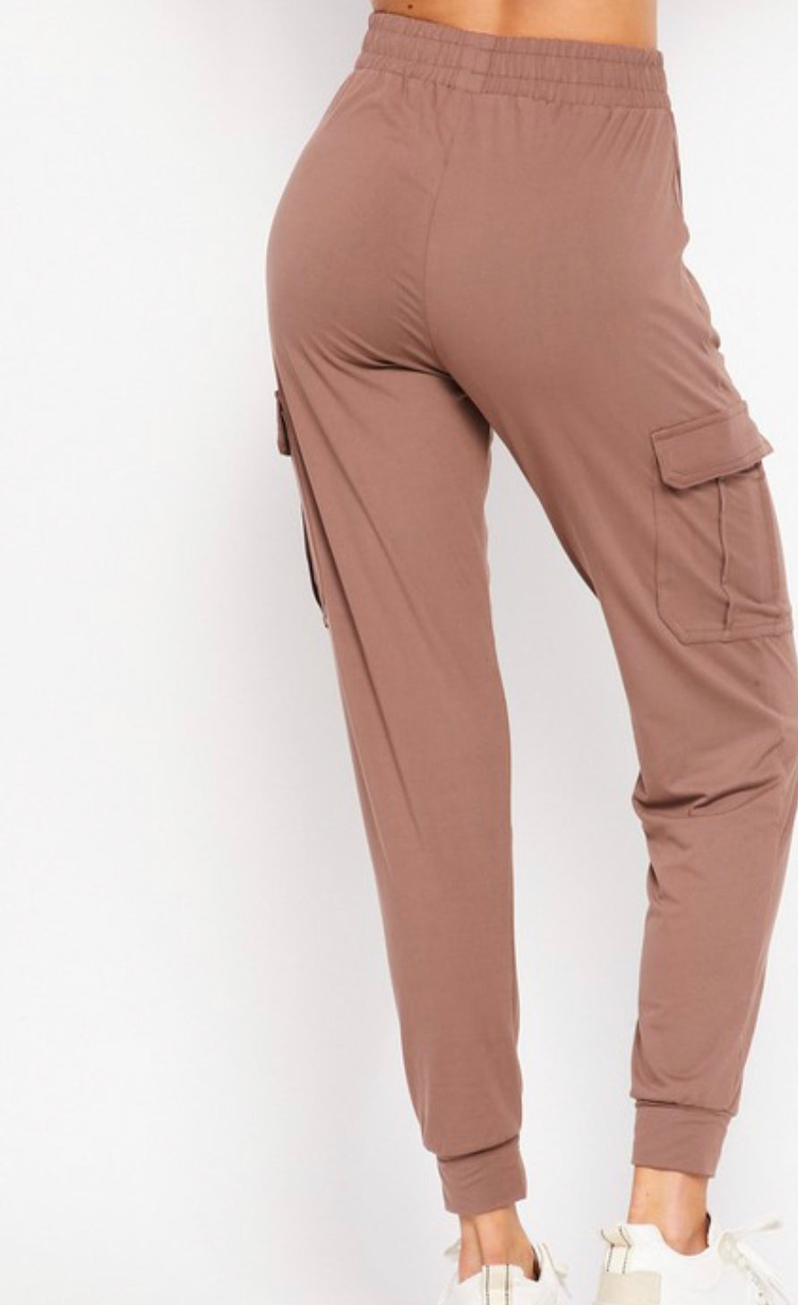 Cargo jogger arrive