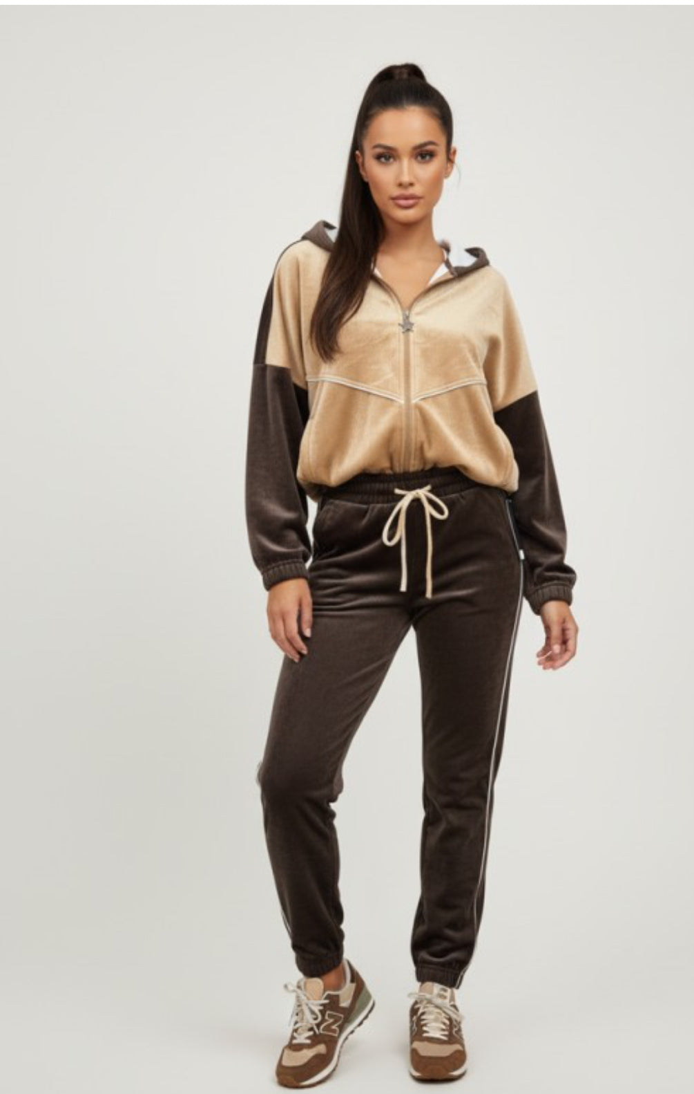 Beige / Brown Jogger