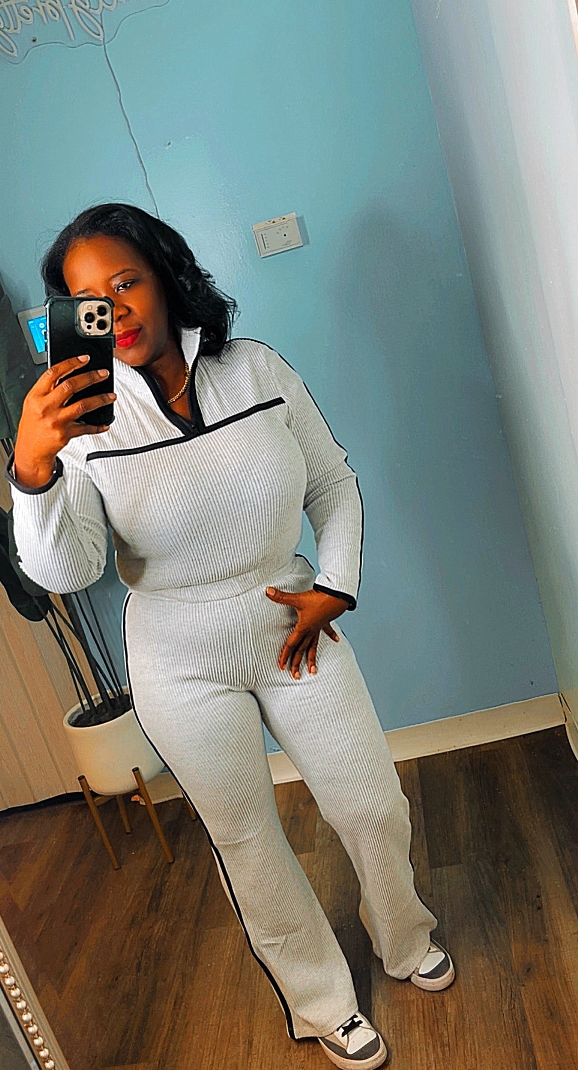 Two piece flare leg set